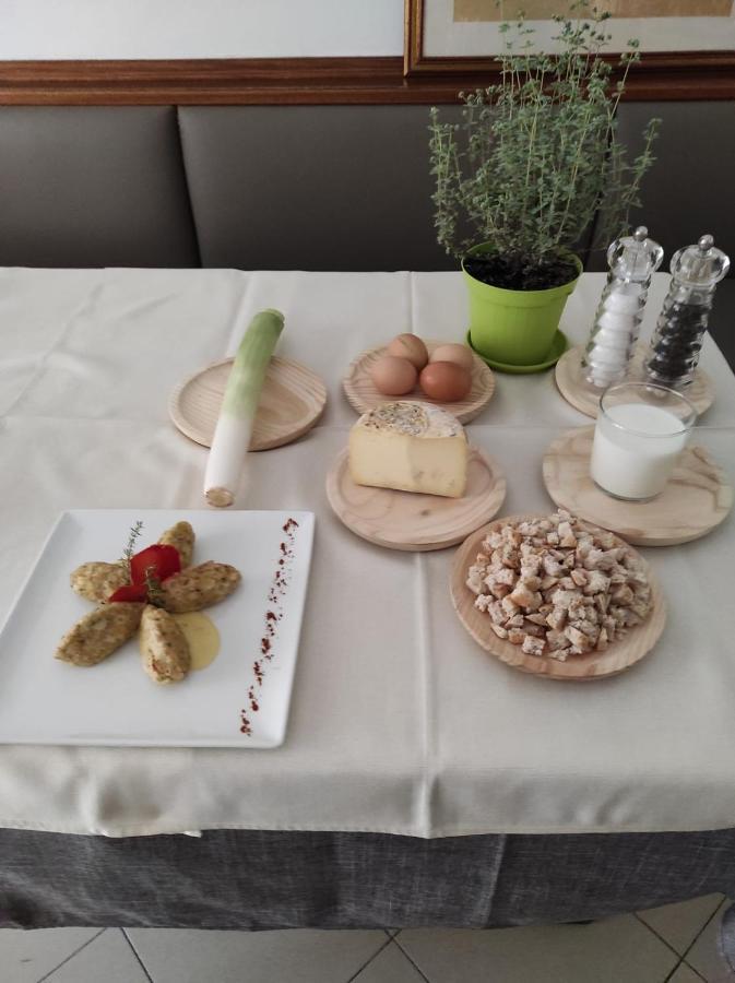 Bed and Breakfast Girasole Grazioli 47 Тренто Екстер'єр фото